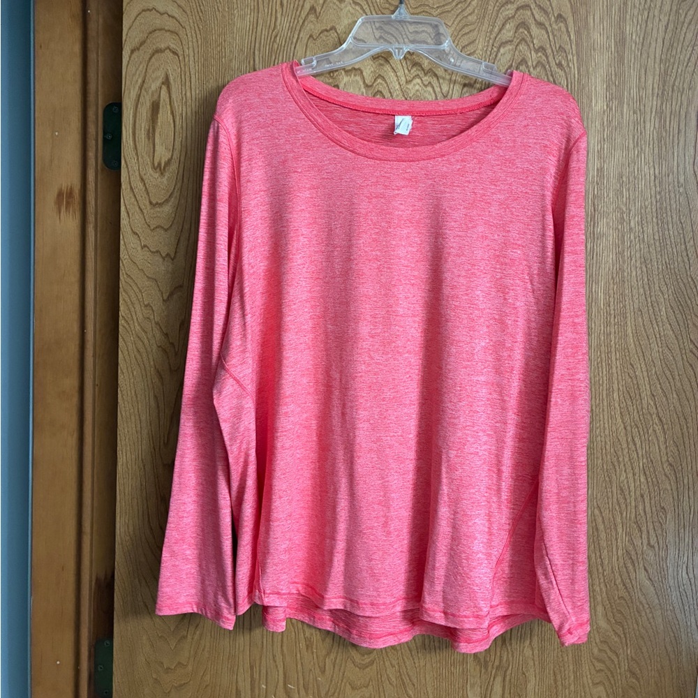 🍑Long Sleeve Yogalicious Athletic Top Size 1X